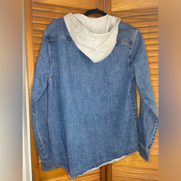 Forever 21 Mens Hooded Denim Jacket with Snap Button Closure - Picture 2 of 3